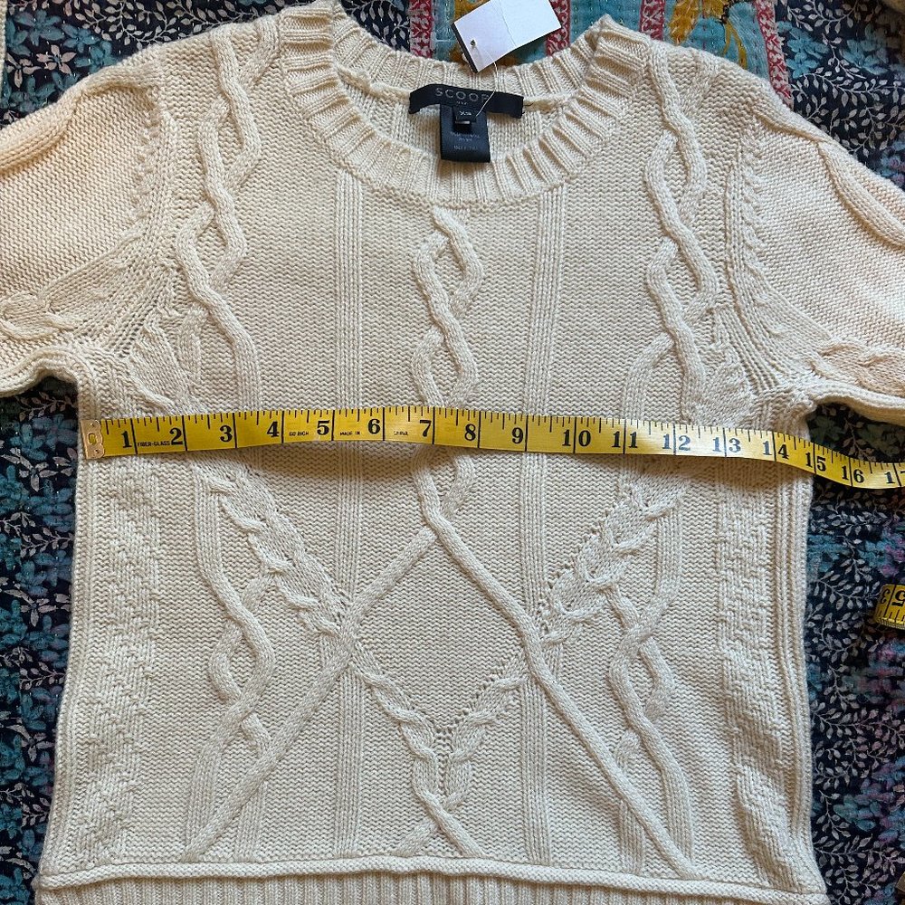 90's Cream Cable Knit Sweater Scoop NYC - Picture 5 of 5
